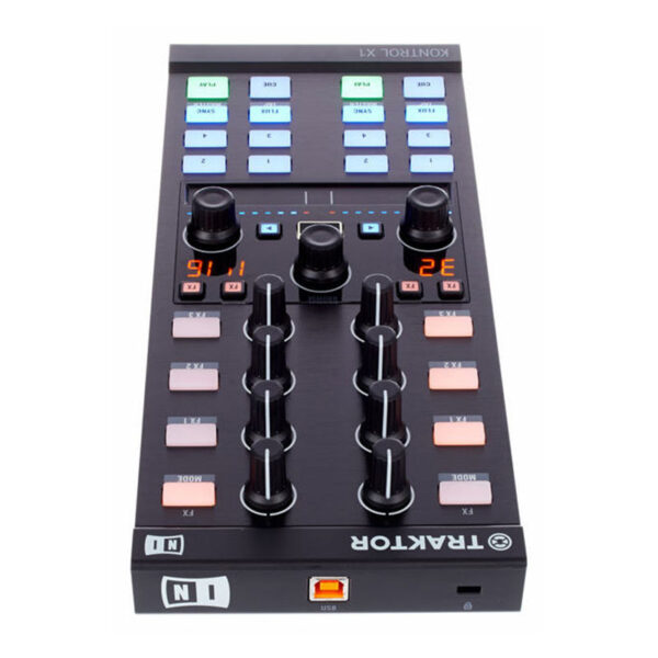 دی جی کنترلر نیتیو اینسترومنتز Native Instruments Traktor Kontrol X1 MK2