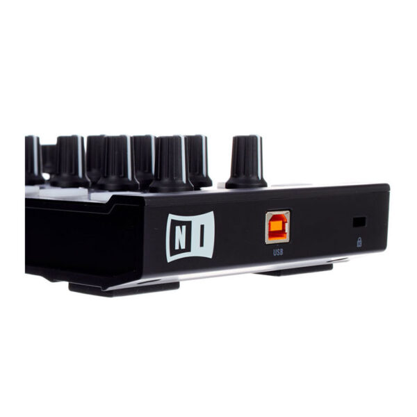 دی جی کنترلر نیتیو اینسترومنتز Native Instruments Traktor Kontrol X1 MK2