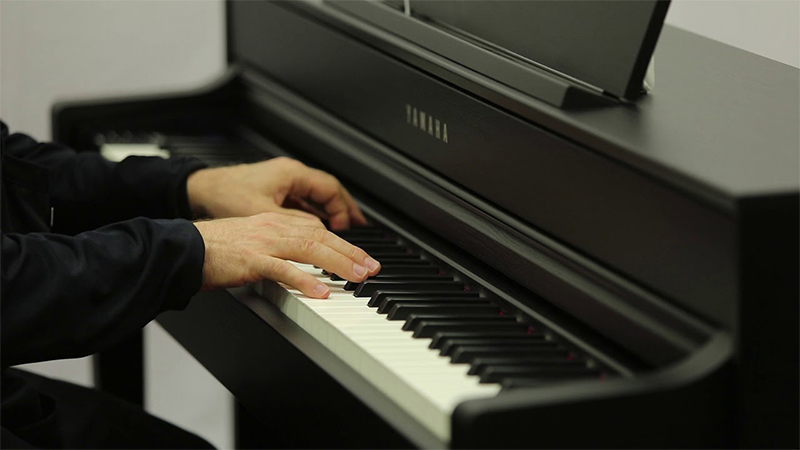 پیانو دیجیتال یاماها Yamaha CLP-645 BK